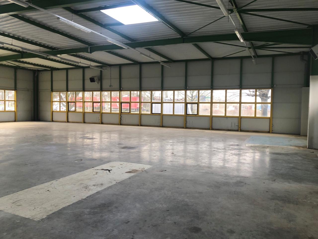 Local d'activité Saint Thibault des Vignes 905m² Location local d'activité Saint Thibault des Vignes Seine-et-Marne OLACT2425528 2